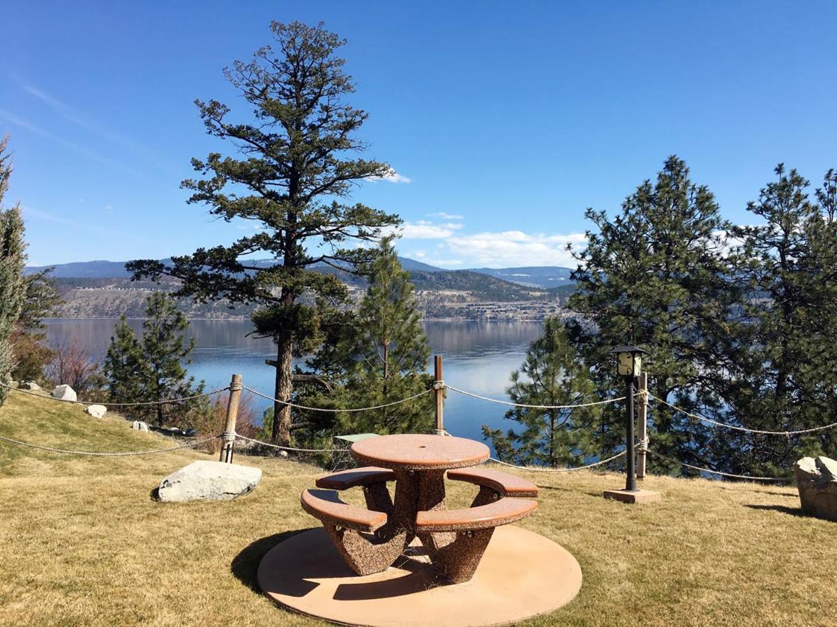 Cozystay Signature Lake Okanagan Resort Kelowna Zewnętrze zdjęcie