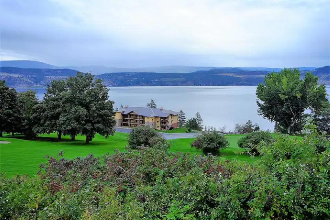Cozystay Signature Lake Okanagan Resort Kelowna Zewnętrze zdjęcie