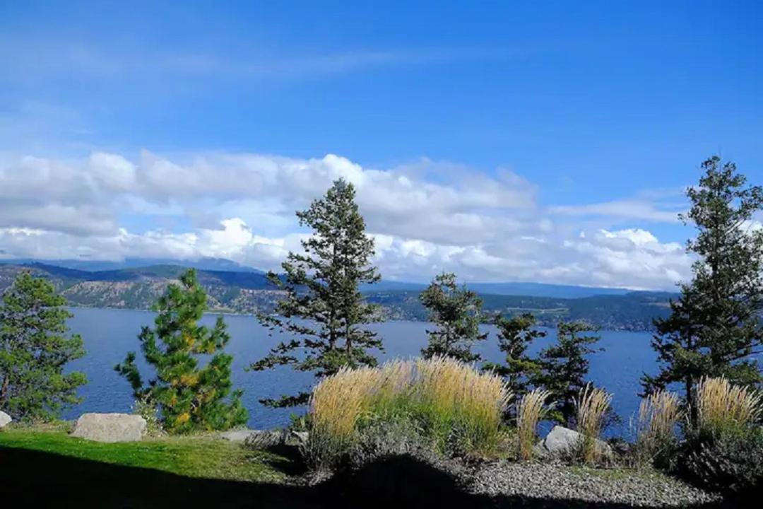 Cozystay Signature Lake Okanagan Resort Kelowna Zewnętrze zdjęcie