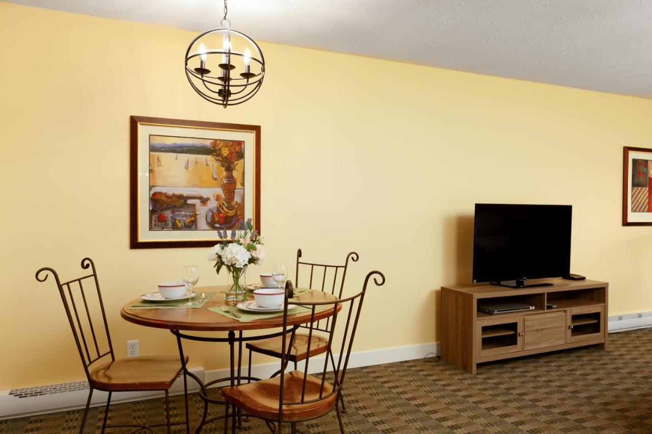 Cozystay Signature Lake Okanagan Resort Kelowna Zewnętrze zdjęcie